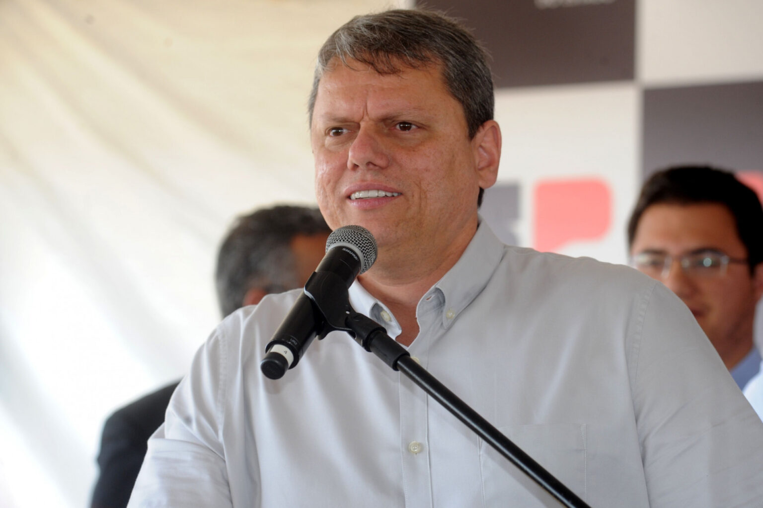 Governador Tarcísio de Freitas Realiza Agenda em Ribeirão Preto com Compromissos Estratégicos