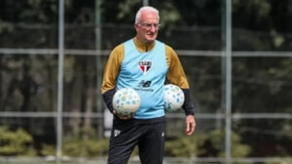 São Paulo busca reação em casa para interromper jejum histórico no Brasileirão