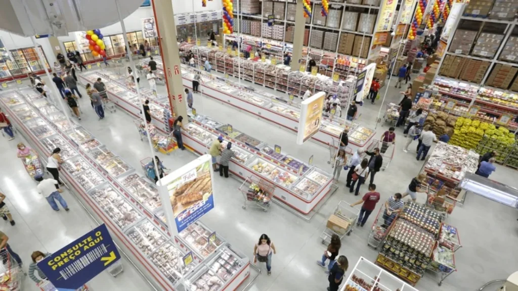 Atacadista oferece 87 vagas de emprego em Ribeirão Preto com oportunidades para PcD