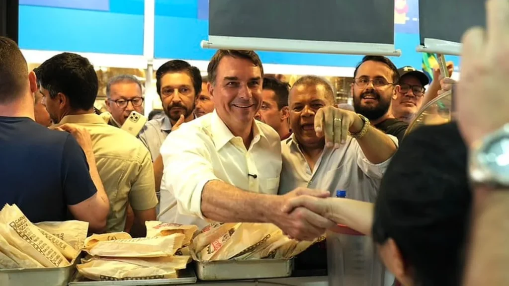 Agenda dos Presidenciáveis: Atos de Campanha em São Paulo, Rio e Minas Movimentam a Região