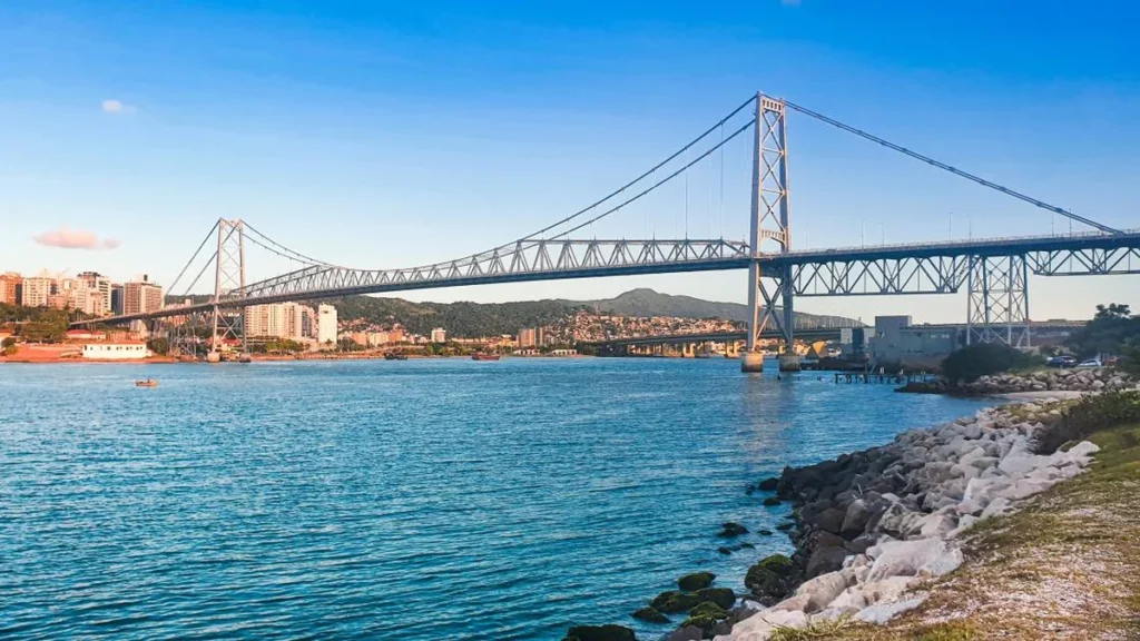 Florianópolis lidera ranking de cidades criativas no Brasil, superando São Paulo