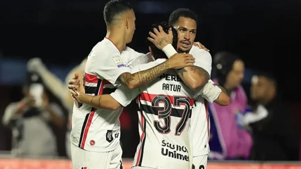 São Paulo e Chapecoense em Destaque no Brasileirão: Análises e Resultados da Rodada