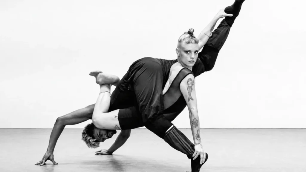 Balé da Cidade de São Paulo apresenta "Oásis" com 13 performances na Praça das Artes