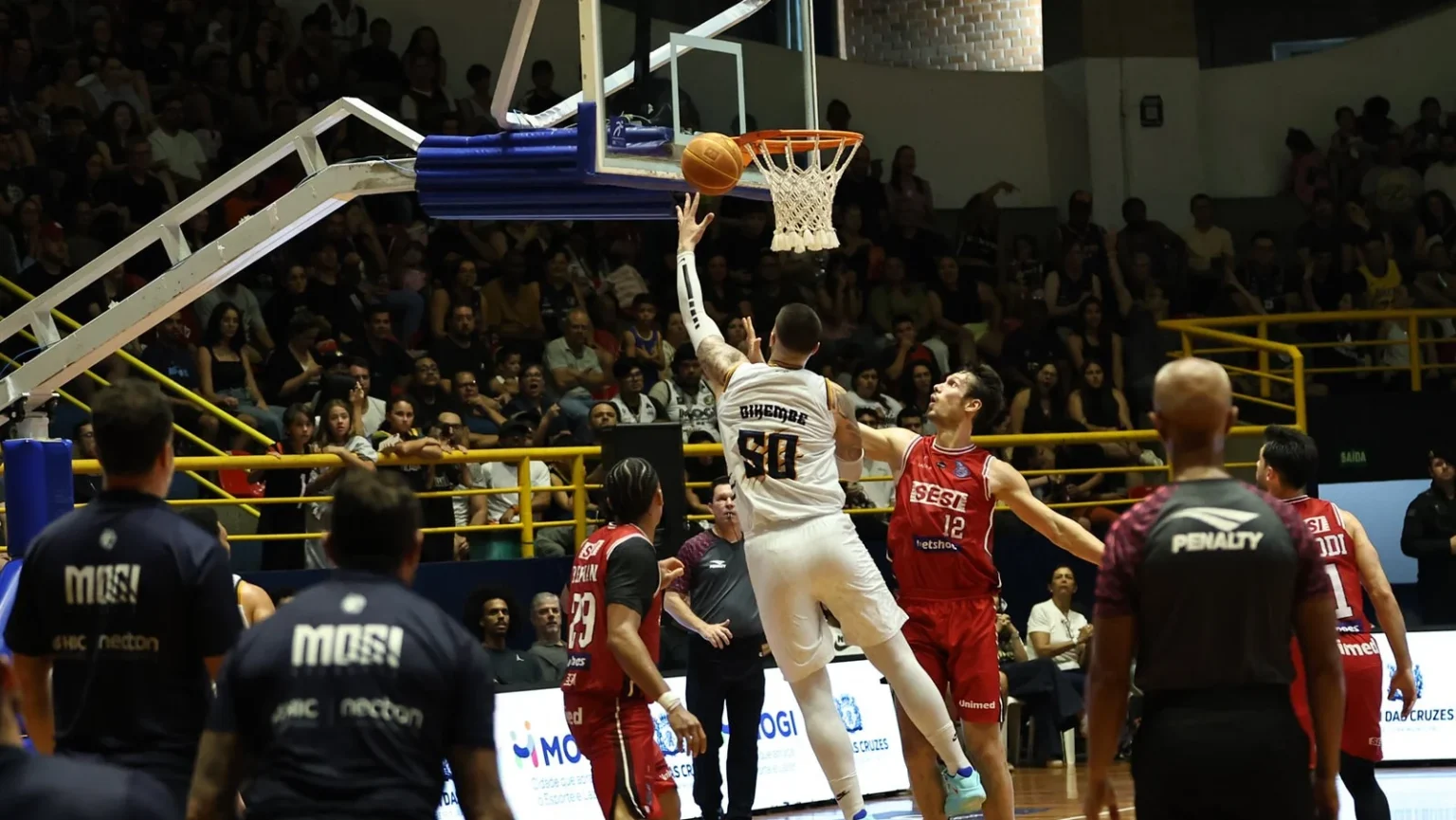 Mogi domina Franca e abre 2 a 0 na final do Paulista de basquete