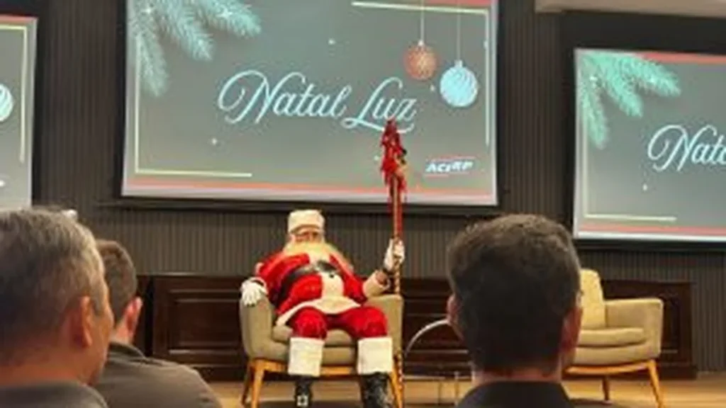 Natal Luz em Ribeirão Preto: paradas noturnas e decoração especial aquecem o comércio local