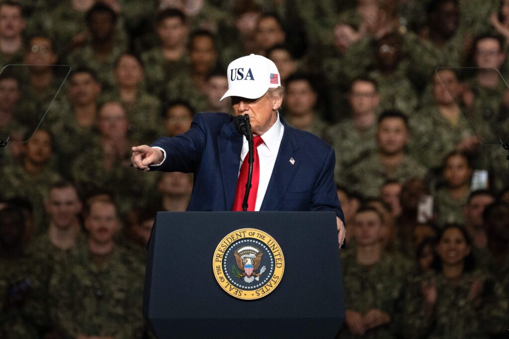 Retórica Bélica de Trump: Ameaças Reforçam Ambições de Rússia e China em 2025