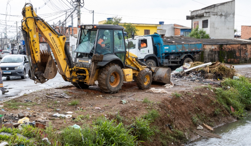 Ações Emergenciais: Secretaria de Serviços Urbanos Combate Efeitos das Chuvas em Mogi das Cruzes Ações Emergenciais: Secretaria de Serviços Urbanos Combate Efeitos das Chuvas em Mogi das Cruzes