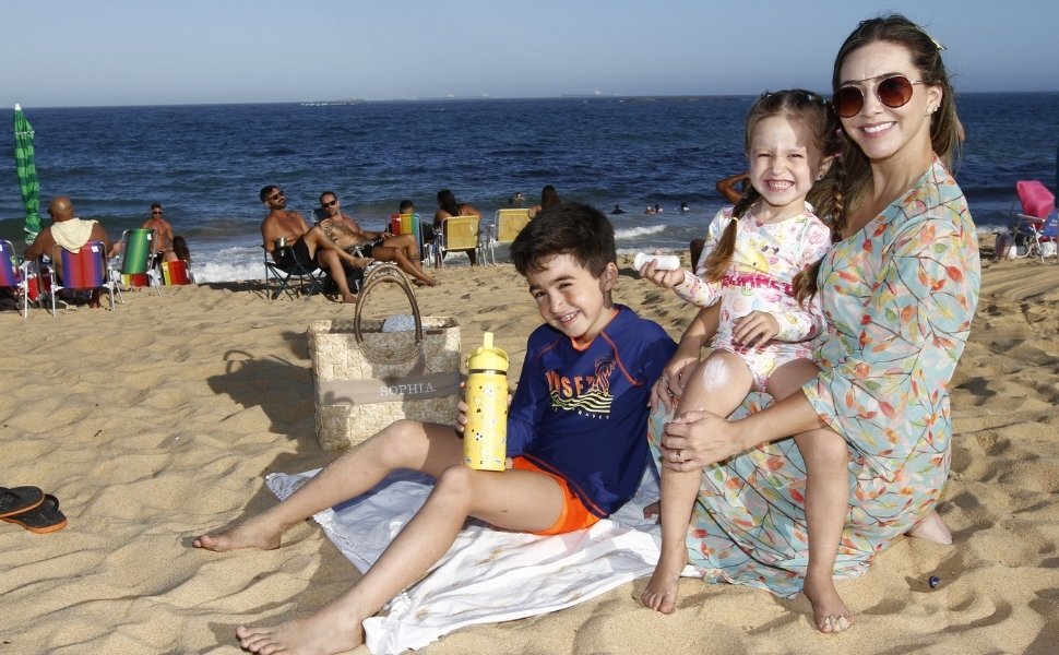 Cuidado com a Saúde das Crianças: Dicas Essenciais para o Verão Cuidado com a Saúde das Crianças: Dicas Essenciais para o Verão