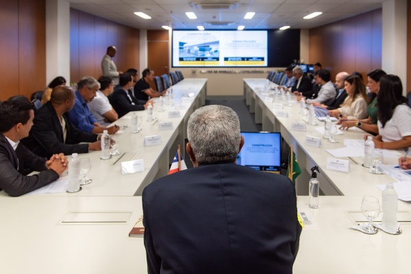 Governo da Bahia Anuncia Novos Investimentos em Saúde e Infraestrutura para Maetinga