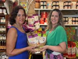 Gulfood Dubai: Tabuleiro da Chef Tereza Paim Leva o Sabor da Bahia ao Mundo Gulfood Dubai: Tabuleiro da Chef Tereza Paim Leva o Sabor da Bahia ao Mundo