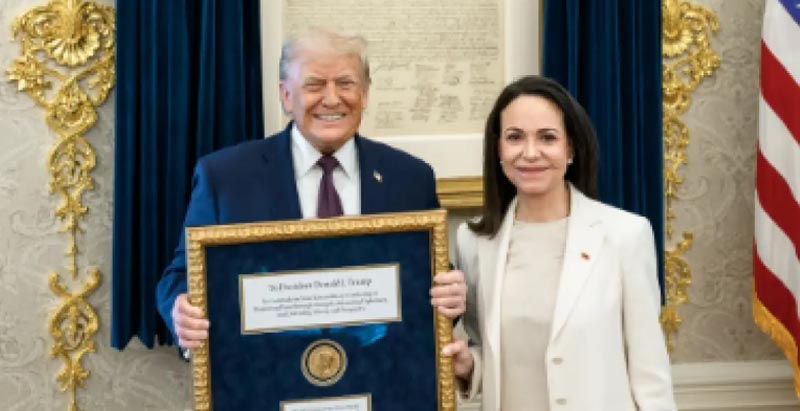 María Corina Machado Homenageia Trump com Medalha do Nobel da Paz
