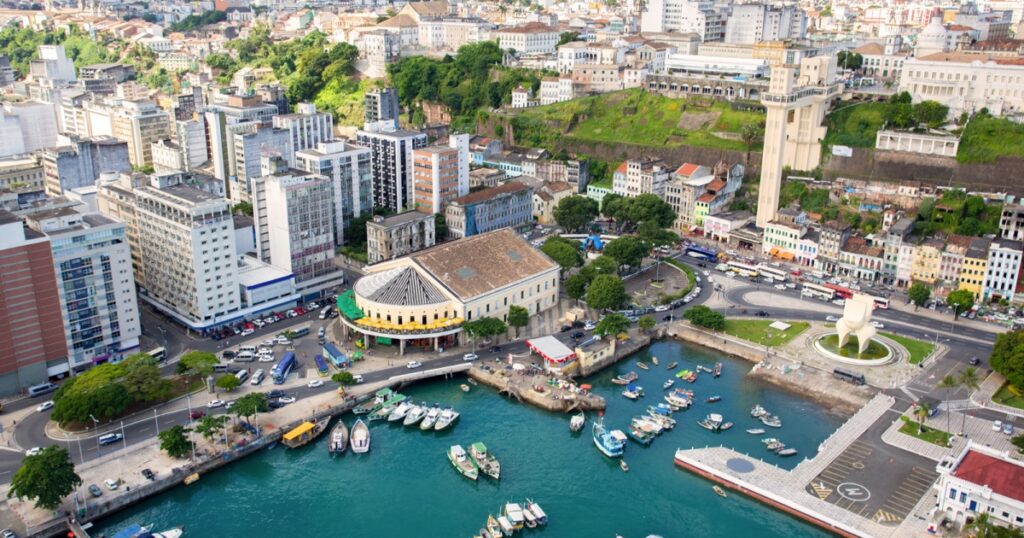 Salvador Recebe Mais de Meio Milhão de Visitantes e Gera R$ 1,2 Bilhão em 2026