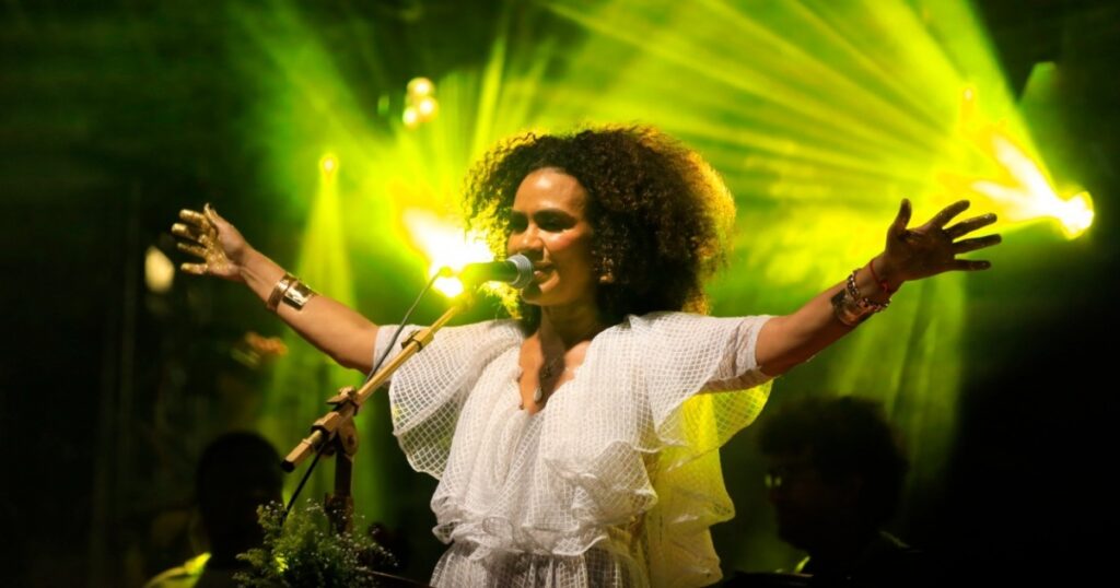 Atraso e Extrapolação: Saltur Responde a Críticas de Mariene de Castro no Carnaval Atraso e Extrapolação: Saltur Responde a Críticas de Mariene de Castro no Carnaval