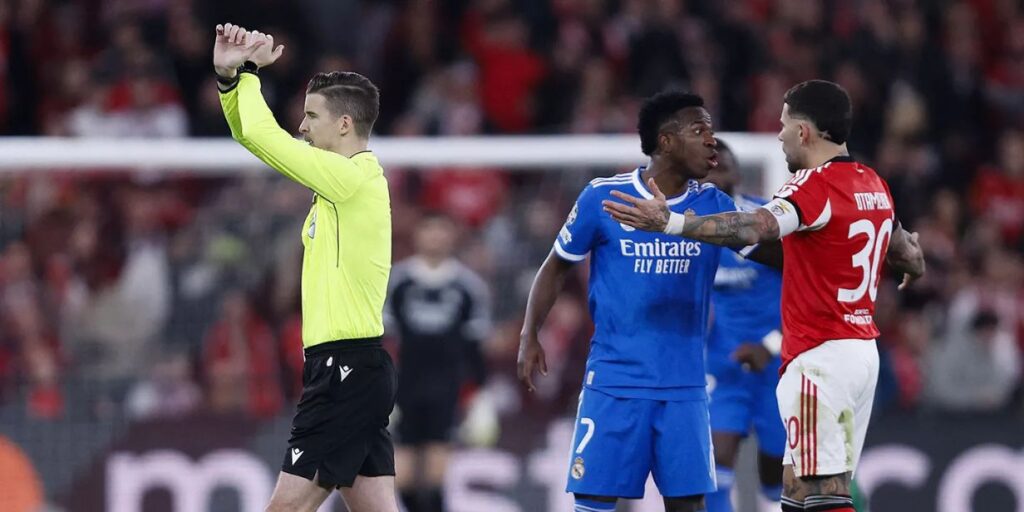 Preconceito no Futebol: Uma Realidade Que Persiste e Choca
