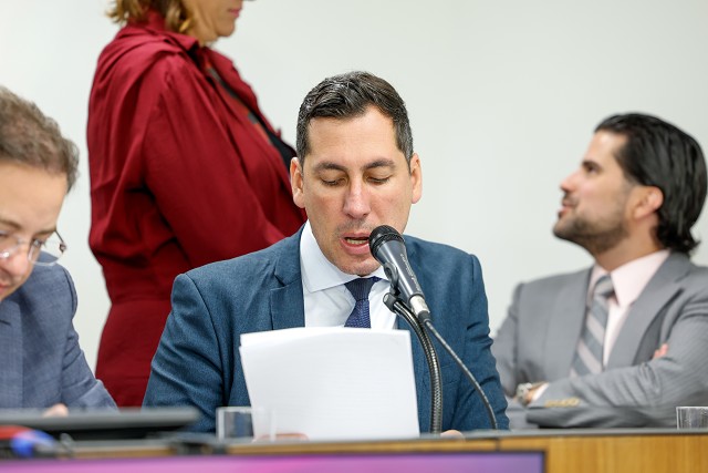Transparência em Investimentos para População de Rua: Proposta Avança na ALMG Transparência em Investimentos para População de Rua: Proposta Avança na ALMG