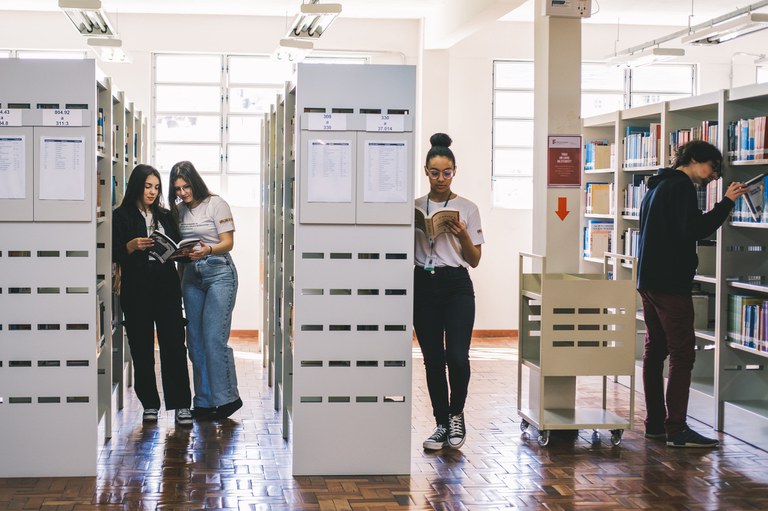 Webinário do MEC Explora PNLD para o Ensino Médio e suas Novidades