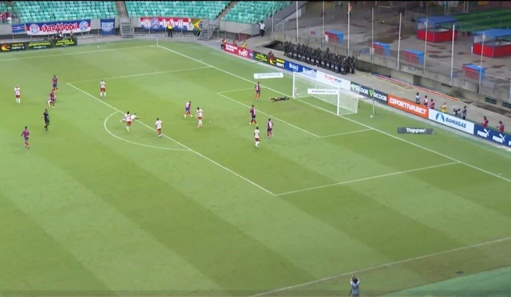 Bahia Supera Fracasso e Avança à Final do Baiano em Jogo Tenso