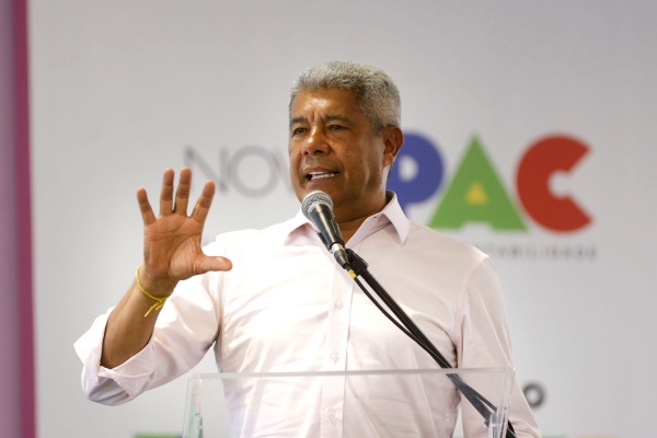 Governador Jerônimo Rodrigues Lança Pacote de R$ 1,55 Bilhão para Obras na Bahia
