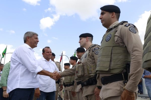 Jerônimo Rodrigues Celebra 9 Mil Contratações na Segurança Pública da Bahia em Três Anos Jerônimo Rodrigues Celebra 9 Mil Contratações na Segurança Pública da Bahia em Três Anos