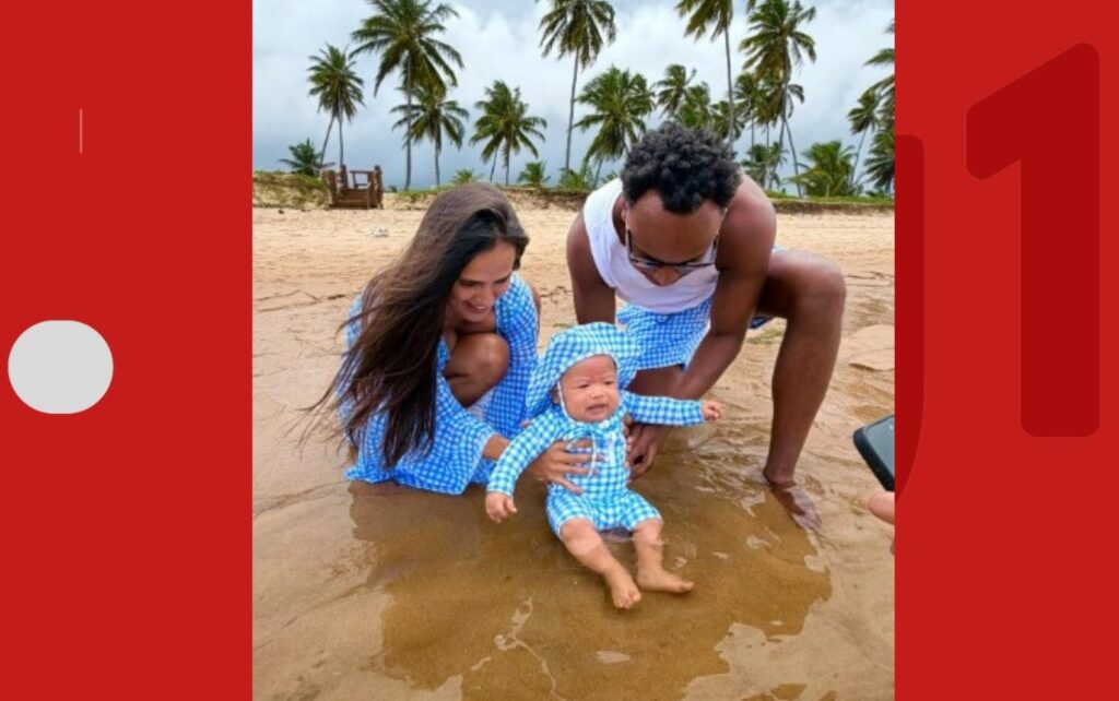 Carol Peixinho e Thiaguinho celebram o primeiro banho de mar do filho Bento na Bahia