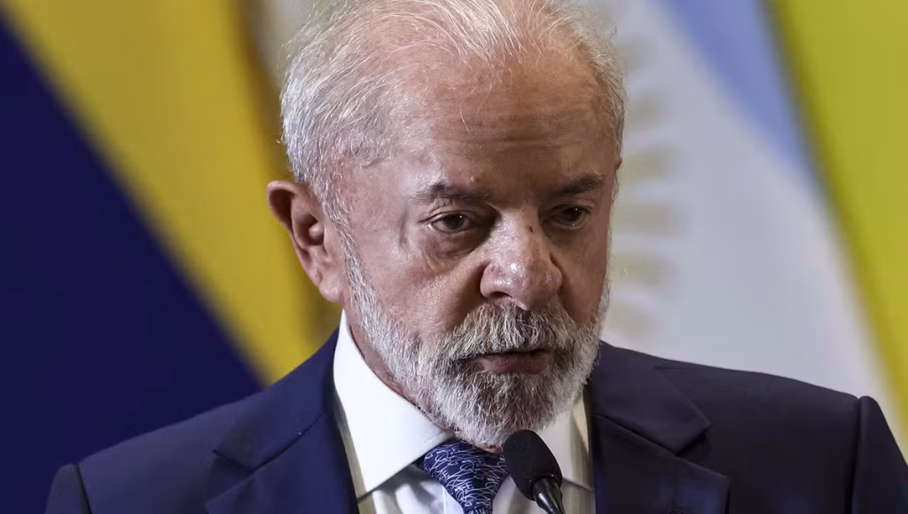 Lula Reitera Compromisso em Impedir Efeitos da Guerra no Preço dos Combustíveis