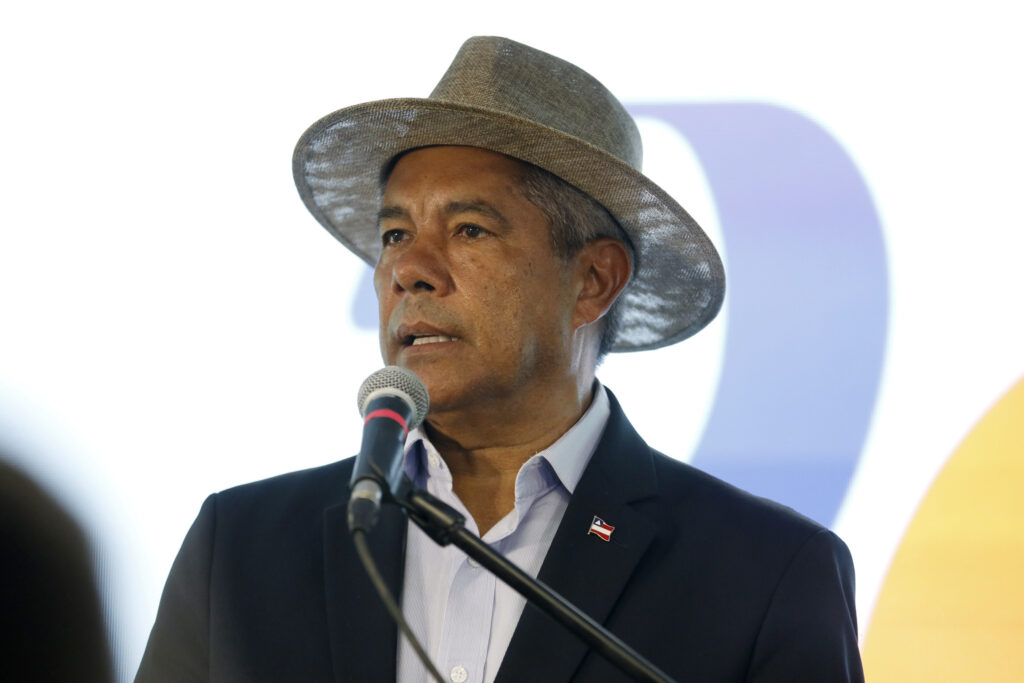 Jerônimo Rodrigues Apresenta Novas Estratégias para Saúde e Educação na Bahia