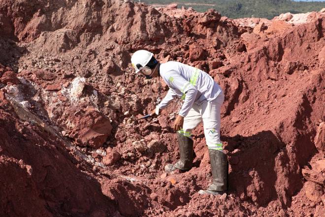 Minerais Críticos e a Transição Energética: Desafios e Oportunidades no Brasil