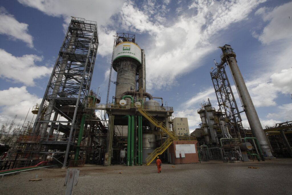 Petrobras planeja atender 35% da demanda por fertilizantes até 2028