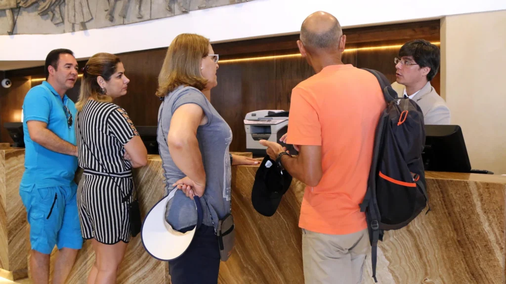 Hotelaria em Salvador Registra Alta nas Diárias e Fatura R$ 1,2 Bilhão no 1º Semestre Hotelaria em Salvador Registra Alta nas Diárias e Fatura R$ 1,2 Bilhão no 1º Semestre