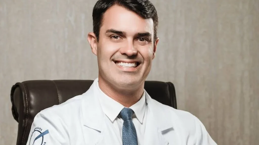 Morte em cirurgia plástica na Bahia revela histórico de queixas contra médico de Itabuna