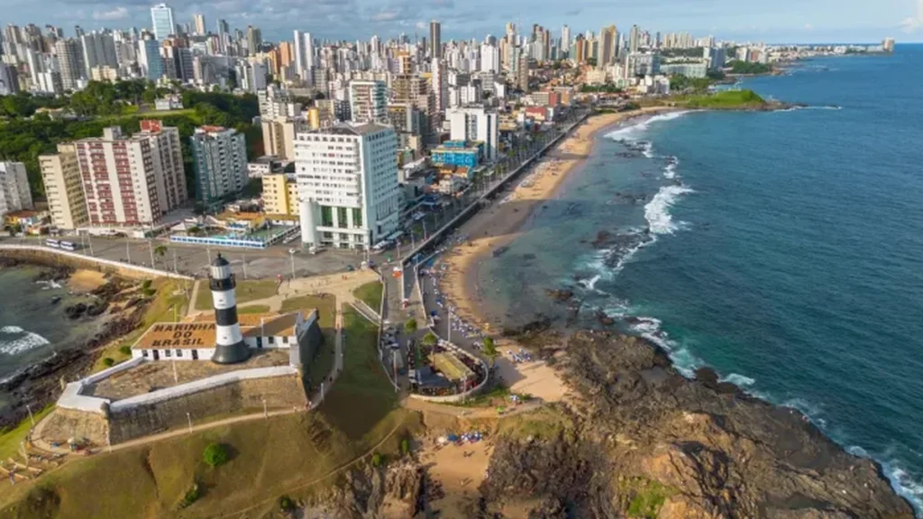 Bahia lidera recepção de turistas estrangeiros no Nordeste com mais de 138 mil visitantes