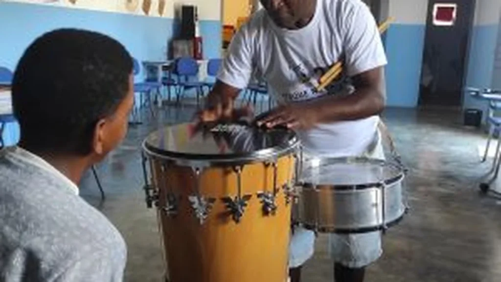 Batuque na Caixa: A Arte que Transforma Culturas e Comunidades na Bahia e Sergipe