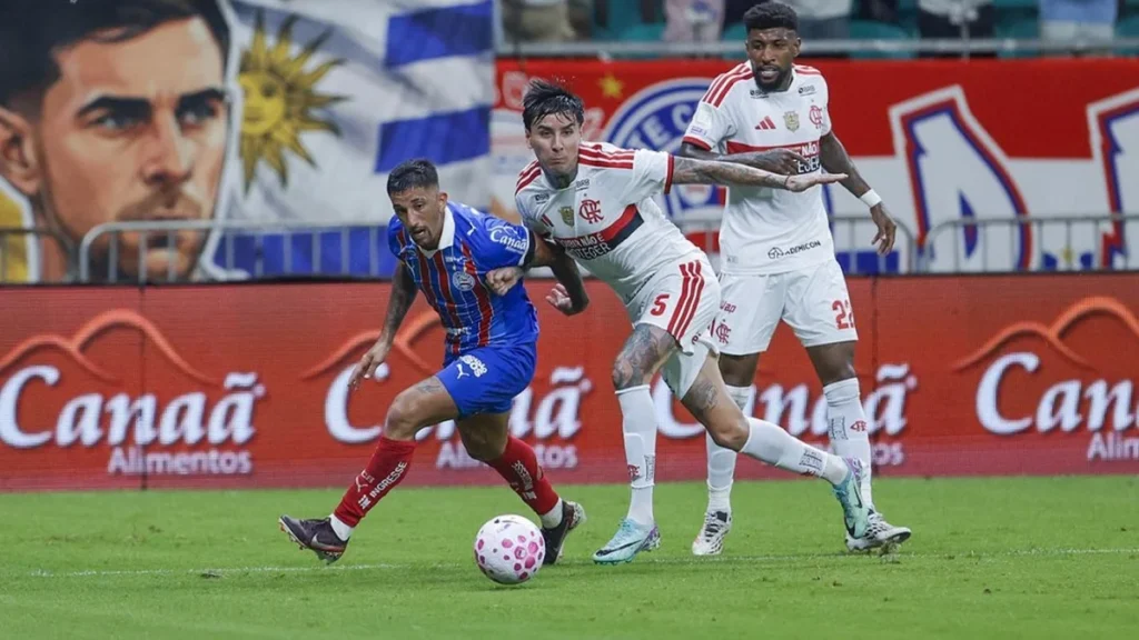 Corinthians e Vitória empatam em jogo tenso pela 31ª rodada do Brasileirão