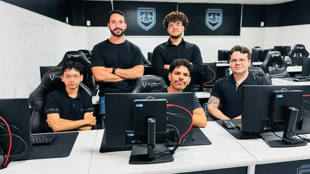 Estudantes da UNIFAN conquistam o terceiro lugar nacional em tecnologia na Arena Universitária