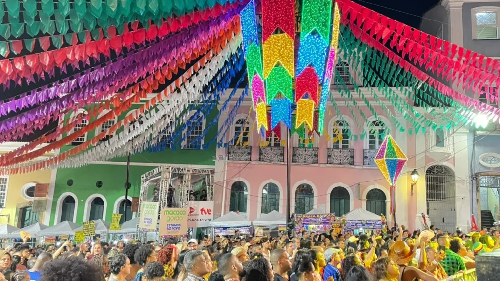 São João da Bahia: Gastos Médios por Visitante Superam R$ 1 Milhão em 2026