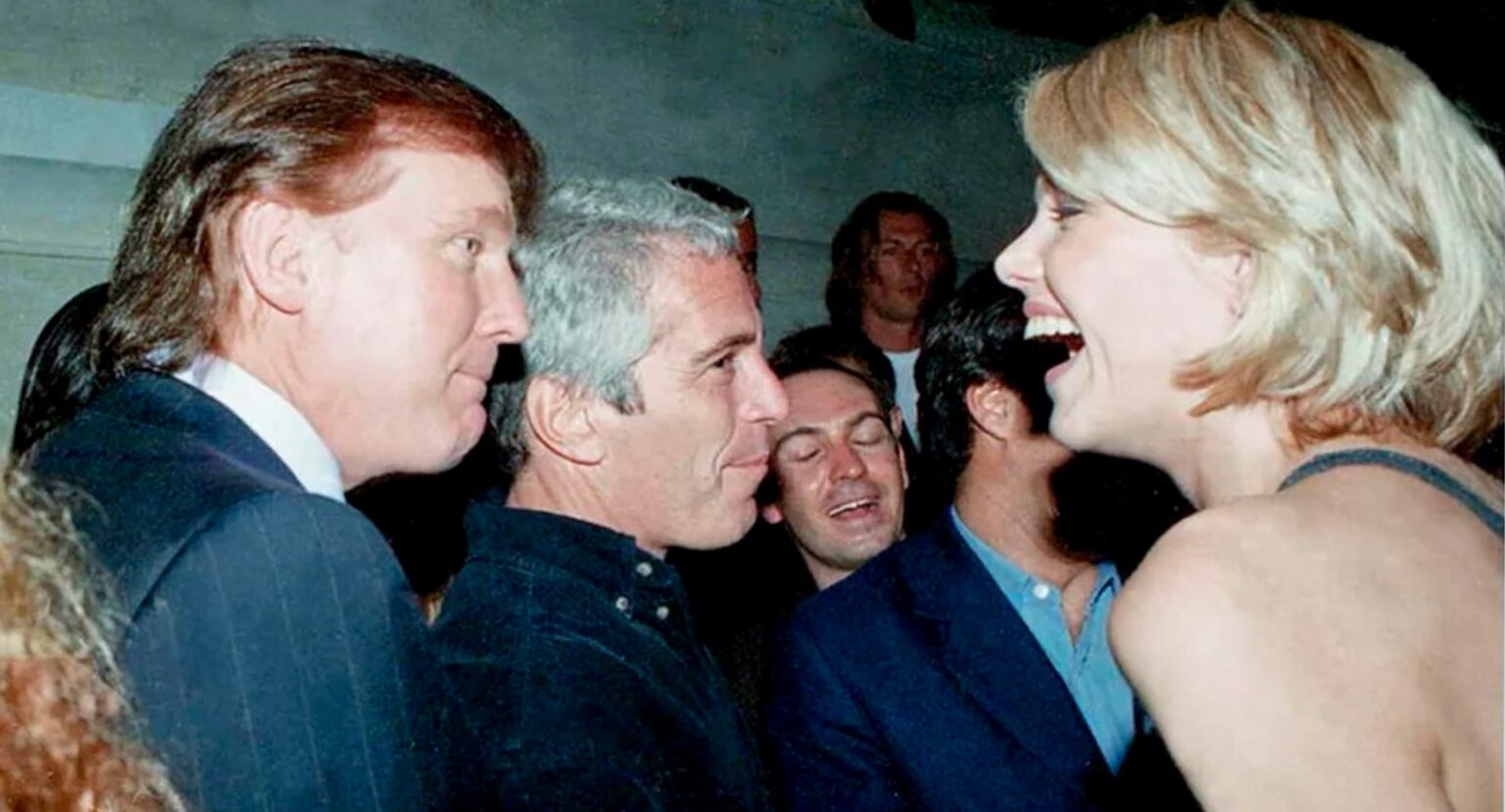 Trump Ligou para Chefe de Polícia em 2006 Sobre Comportamento de Epstein, Revela Documento do FBI