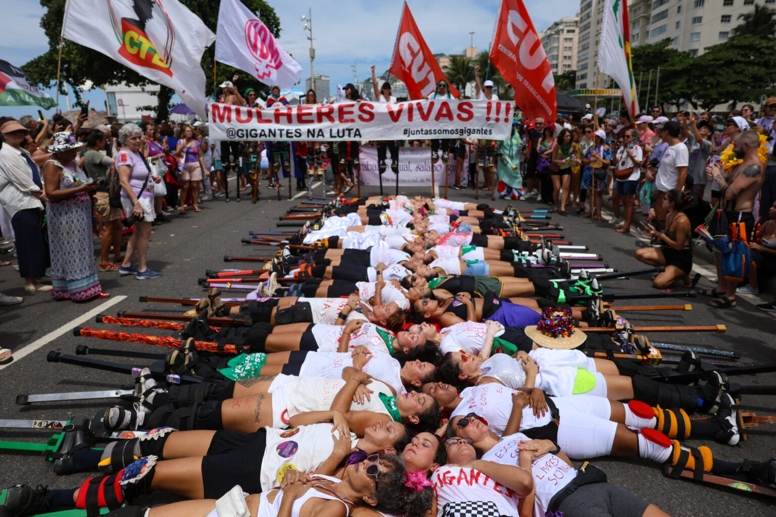 Cidades do Brasil e do Mundo se Mobilizam no 8M contra a Violência de Gênero
