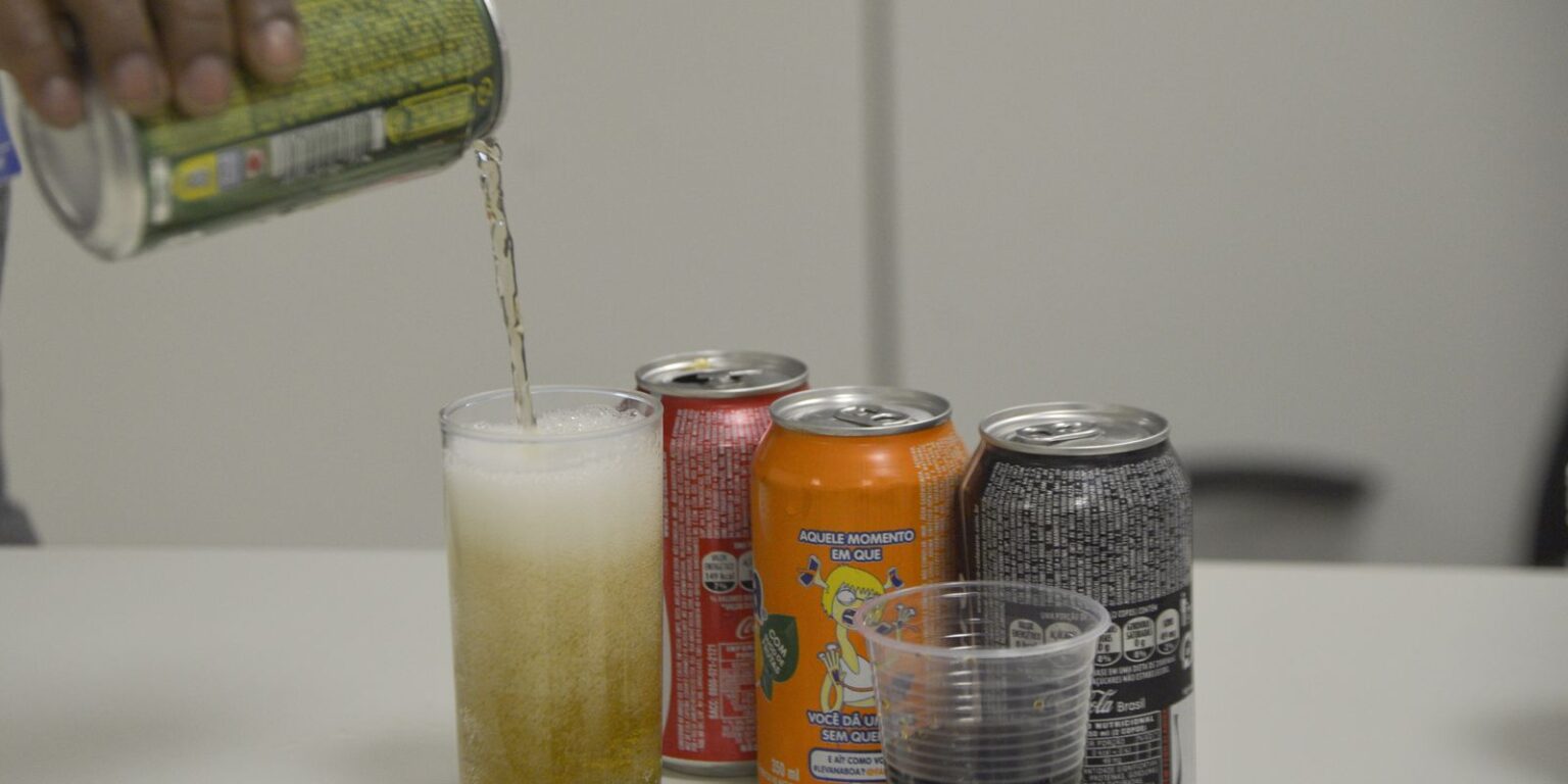 Fatores Sociais Impulsionam Consumo de Ultraprocessados entre Crianças no Brasil