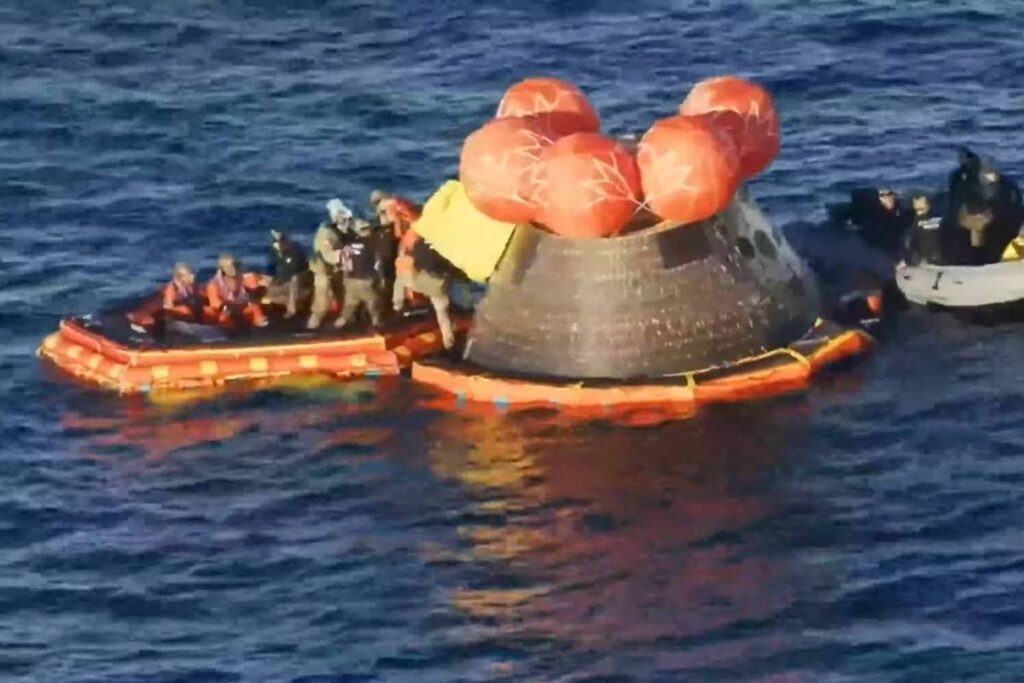Astronautas da Missão Artemis 2 Retornam à Terra Após Historic Voyage Astronautas da Missão Artemis 2 Retornam à Terra Após Historic Voyage