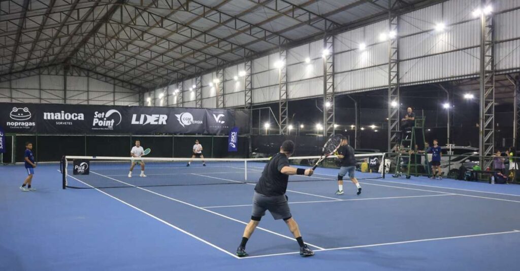 Desafio dos Campeões: Tênis em Belém Une Gerações e Movimenta o Esporte Desafio dos Campeões: Tênis em Belém Une Gerações e Movimenta o Esporte