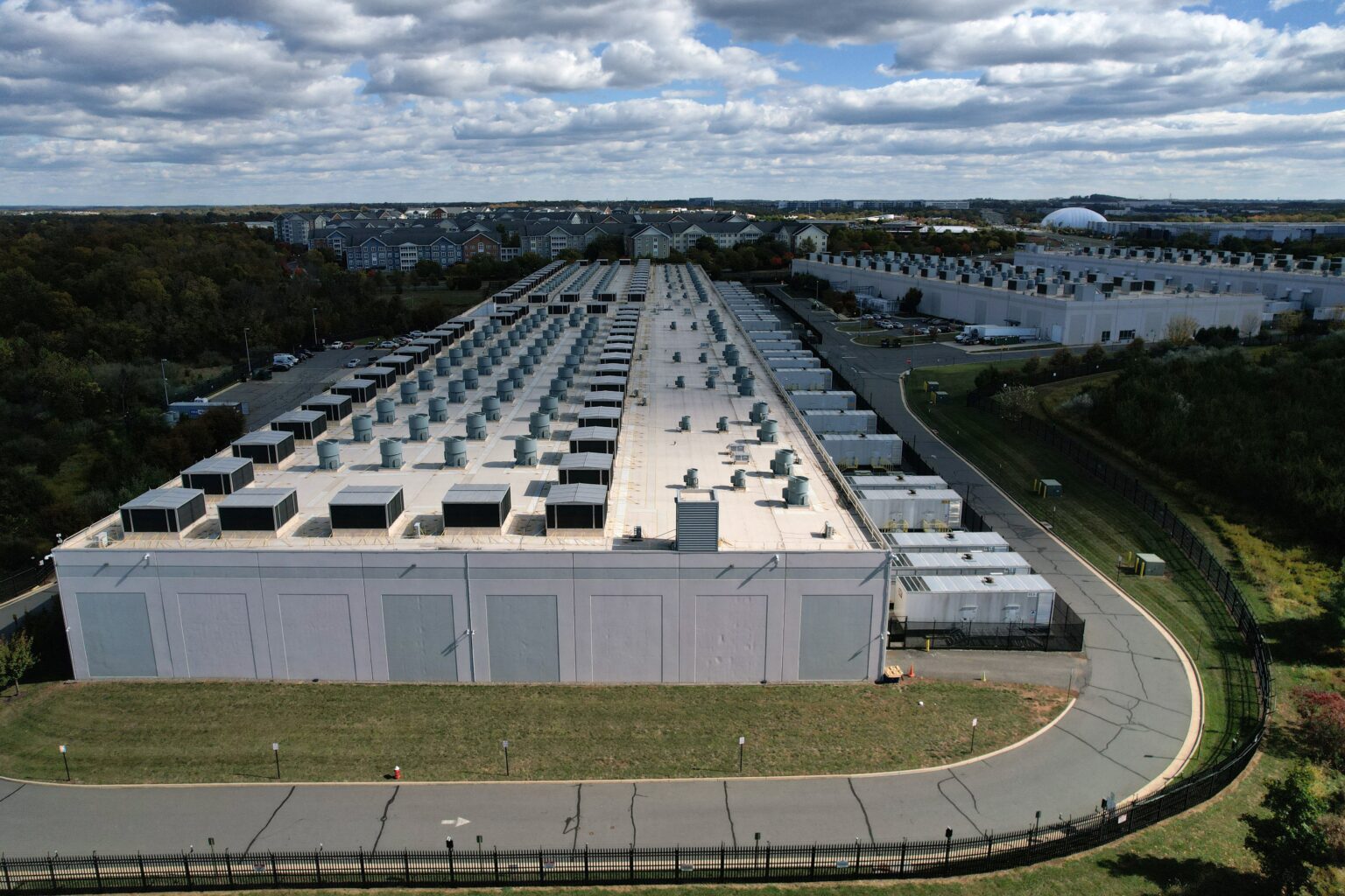 Estados Americanos Avaliam Proibição de Data Centers: Entenda o Motivo