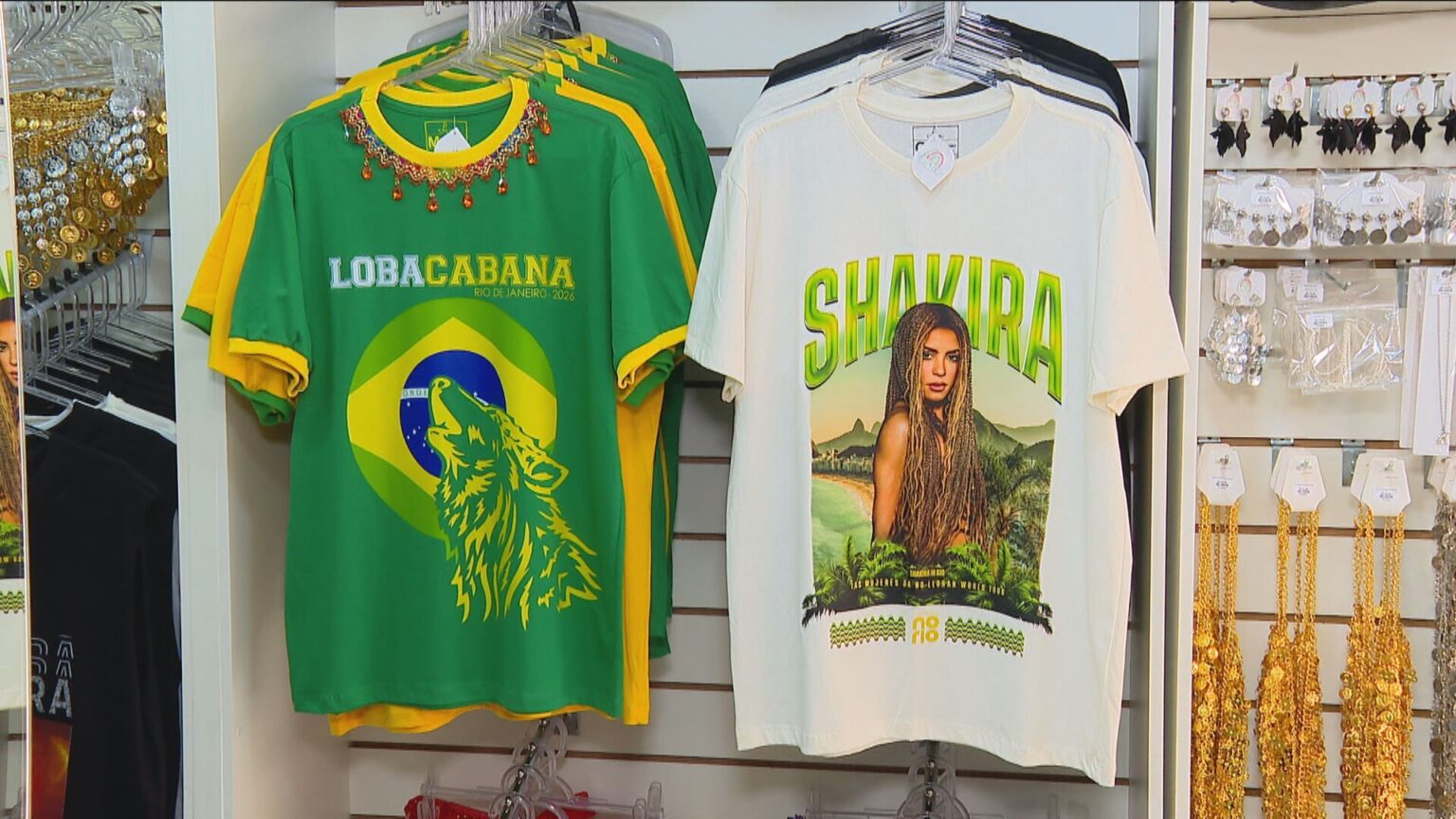 Lobacabana: Fãs de Shakira Transformam Saara em Point de Compras Antes do Megashow