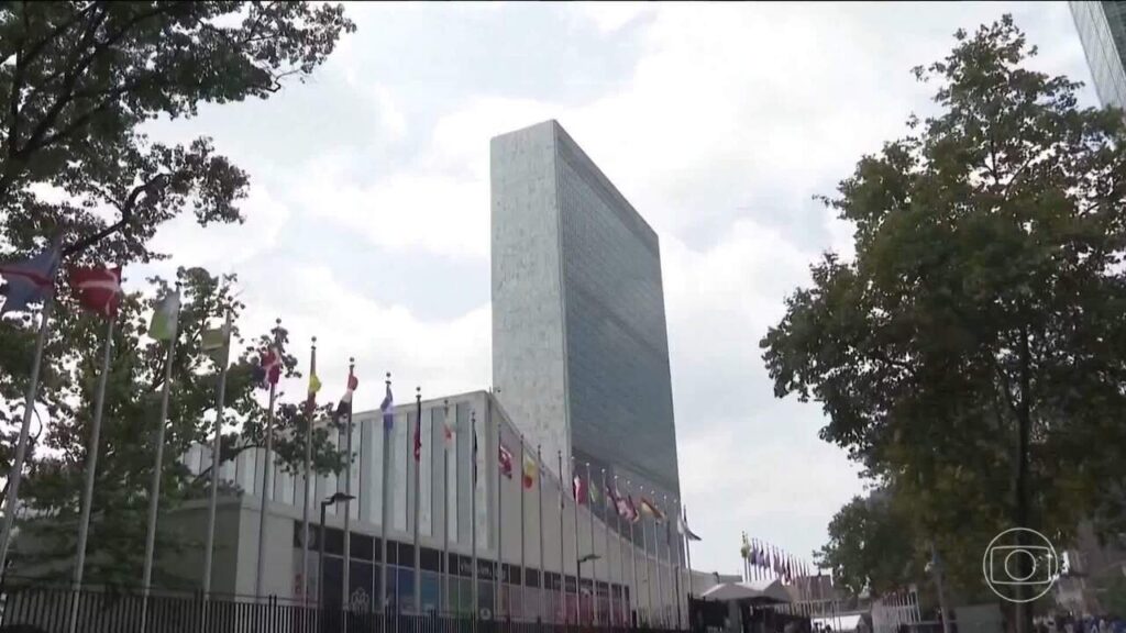 Mundo se Divide sobre Estratégias para Romper o Bloqueio do Irã no Estreito de Ormuz