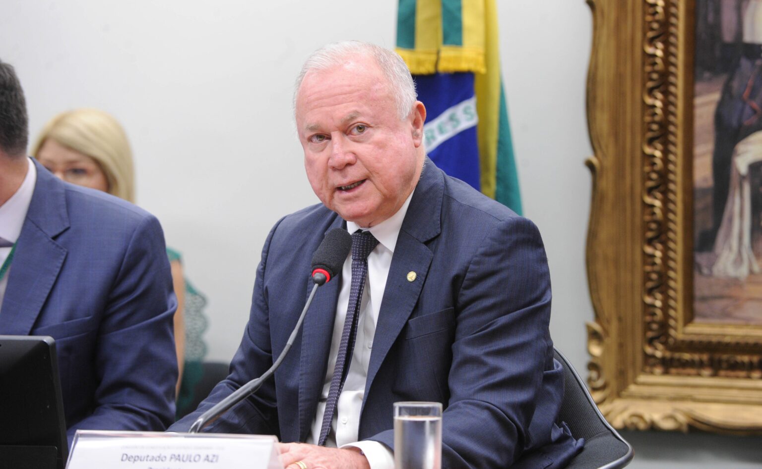 Proposta de Redução da Jornada de Trabalho: Deputado Defende Debate e Compensação Fiscal