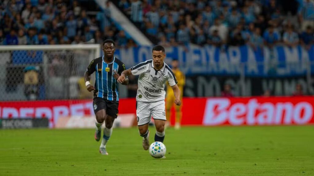 Remo e Grêmio Empatam em Jogo Tenso pela Série A
