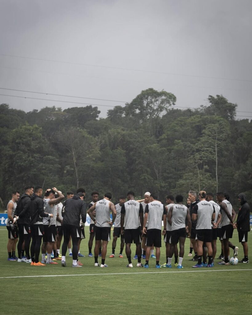 Renato Gaúcho Foca na Defesa do Vasco em Semana Decisiva Antes do Confronto com o Remo