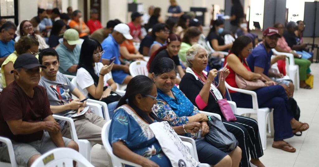 TRE-PA Atende 490 Eleitores Diariamente em Belém: Corrida Contra o Tempo para Regularização do Título TRE-PA Atende 490 Eleitores Diariamente em Belém: Corrida Contra o Tempo para Regularização do Títul