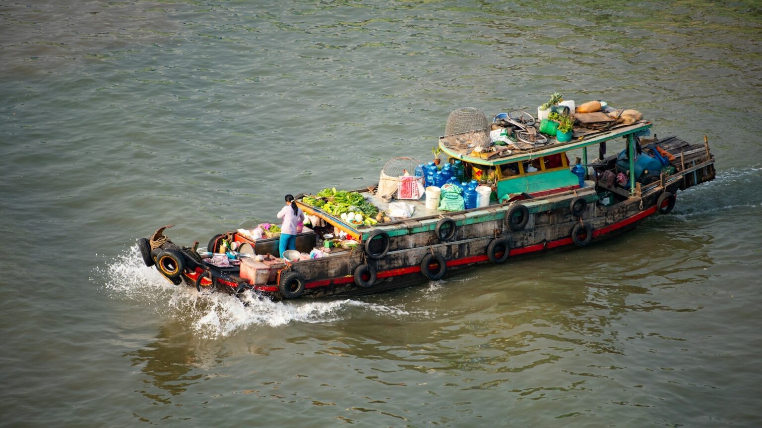 A História do Grupo Líder: De Quatro Barcos ao Maior Supermercado do Norte do Brasil