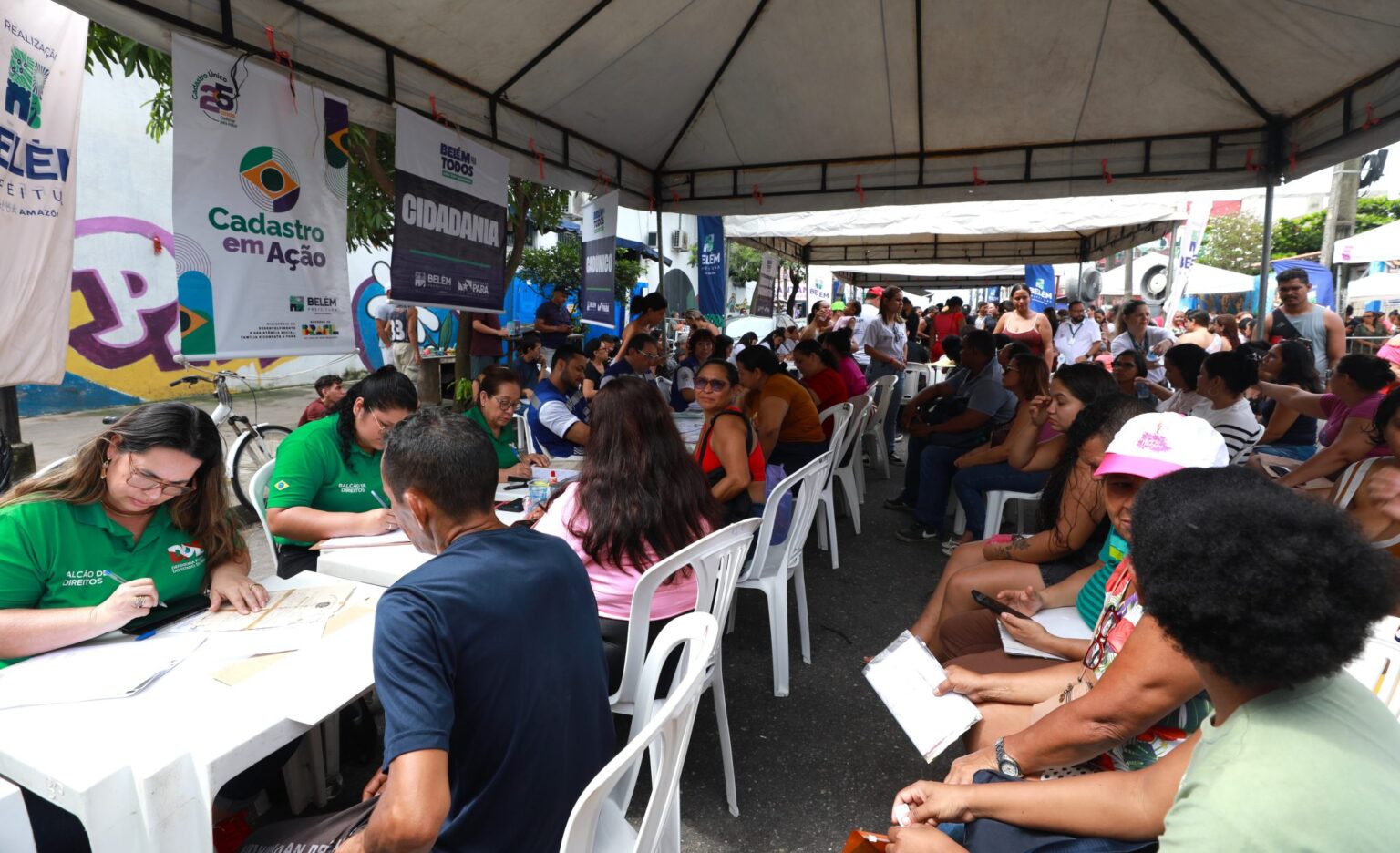 Belém Pra Todos: Mais de 3 Mil Atendimentos no Guamá em Ação de Cidadania