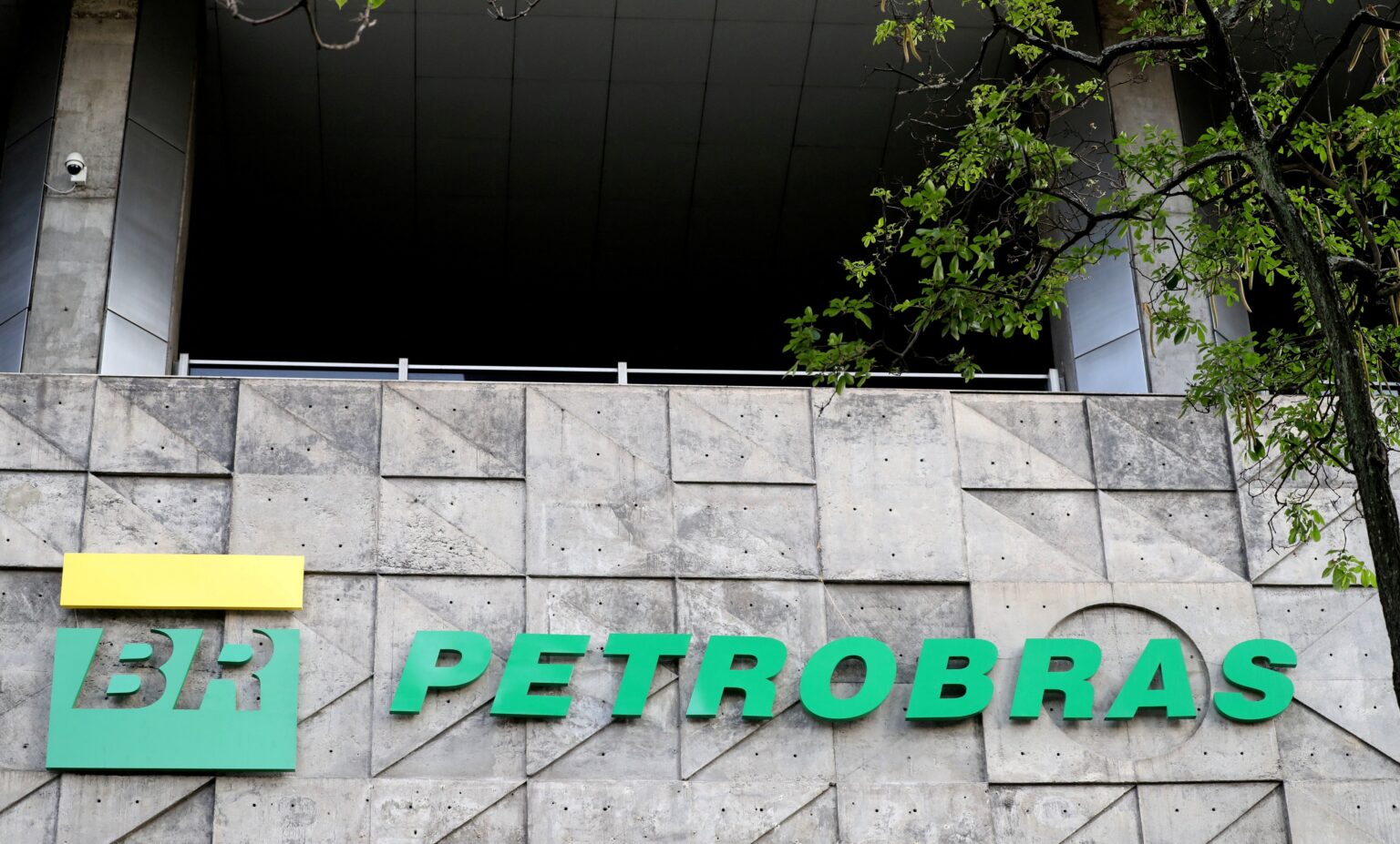 Destaques do Mercado: Petrobras, CVC e GPA em Foco